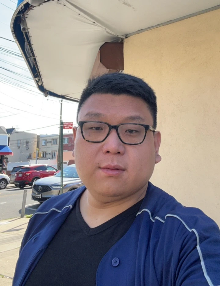 Shuo Zhang around 250 lb in 2023